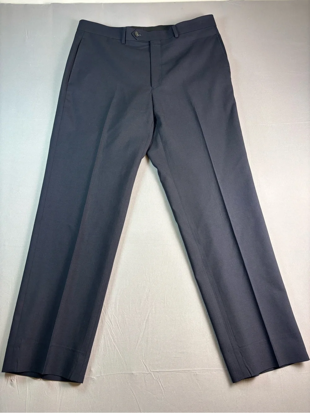 Ralph Lauren 100% Wool Dress Pants Size 34x32 in pristine condition.